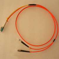 Mode Conditioning Cable LC/APC to ST/UPC OM2 50/125 Multimode
