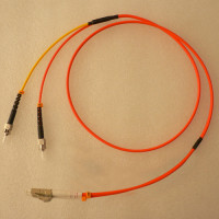 Mode Conditioning Cable ST/UPC to LC/UPC OM1 62.5/125 Multimode